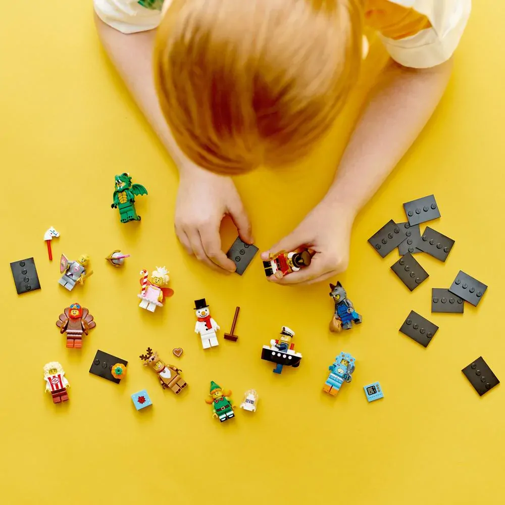LEGO® Minifigures 71034 23. série - série 12 ks