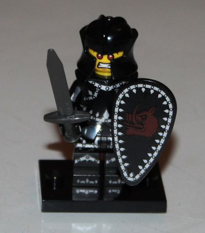 LEGO 8831 Minifigurky série 7 - 14. Černý rytíř