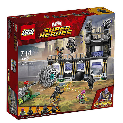LEGO Super Heroes 76103 Corvus Glaive útočí