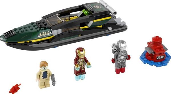 Lego 76006 Iron Man: Extremis Sea Port Battle