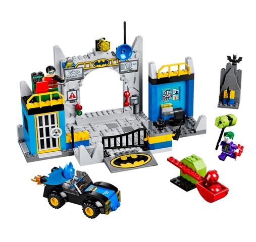 LEGO 10672 JUNIORS Batman - obrana jeskyně