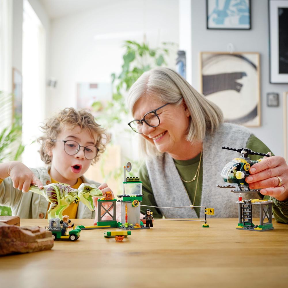 LEGO® Jurassic World 76944 Útěk T-rexe