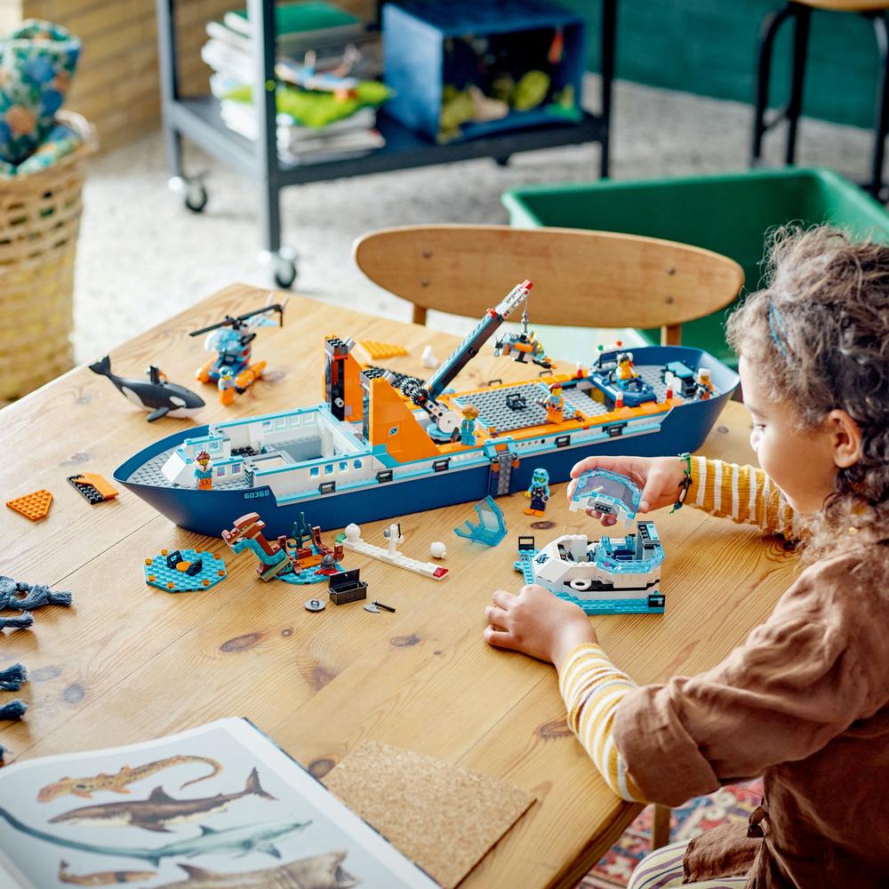 LEGO® CITY 60368 Arktická průzkumná loď