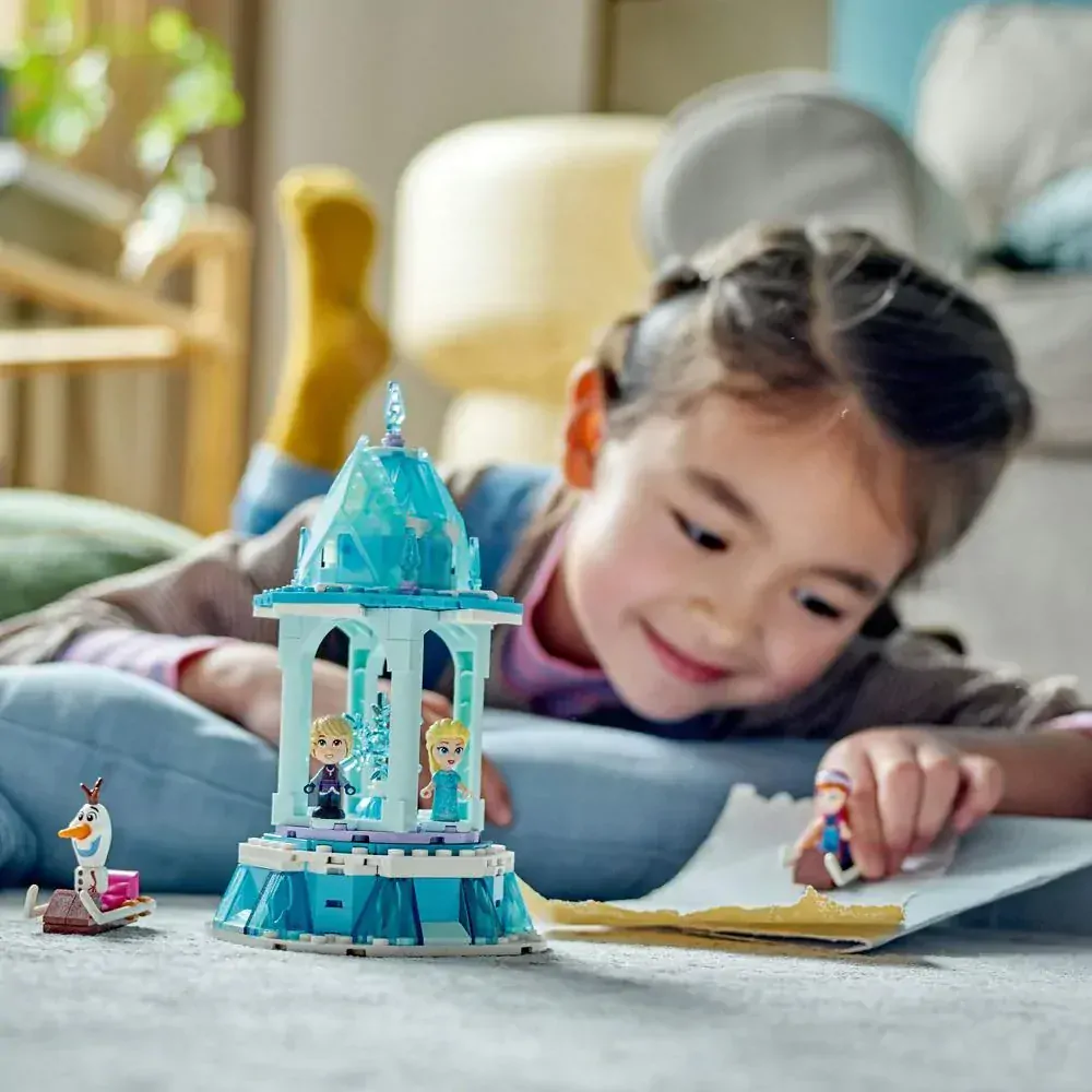 LEGO® Disney 43218 Kouzelný kolotoč Anny a Elsy