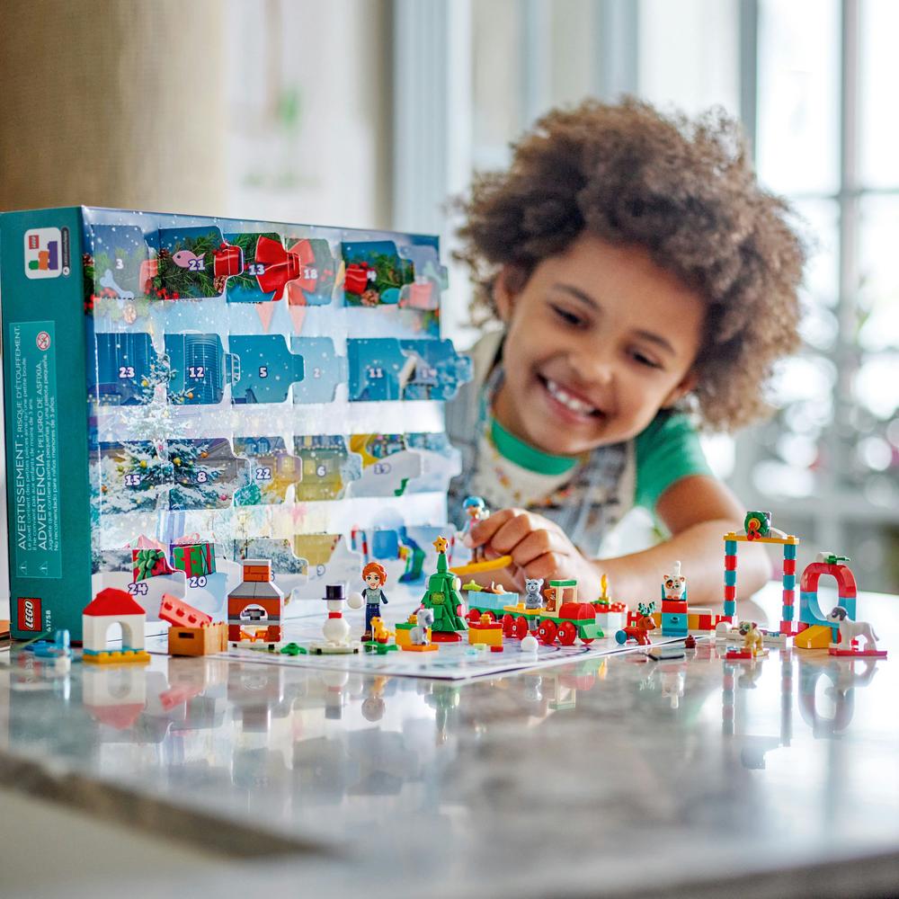 LEGO® Friends 41758 Adventní kalendář