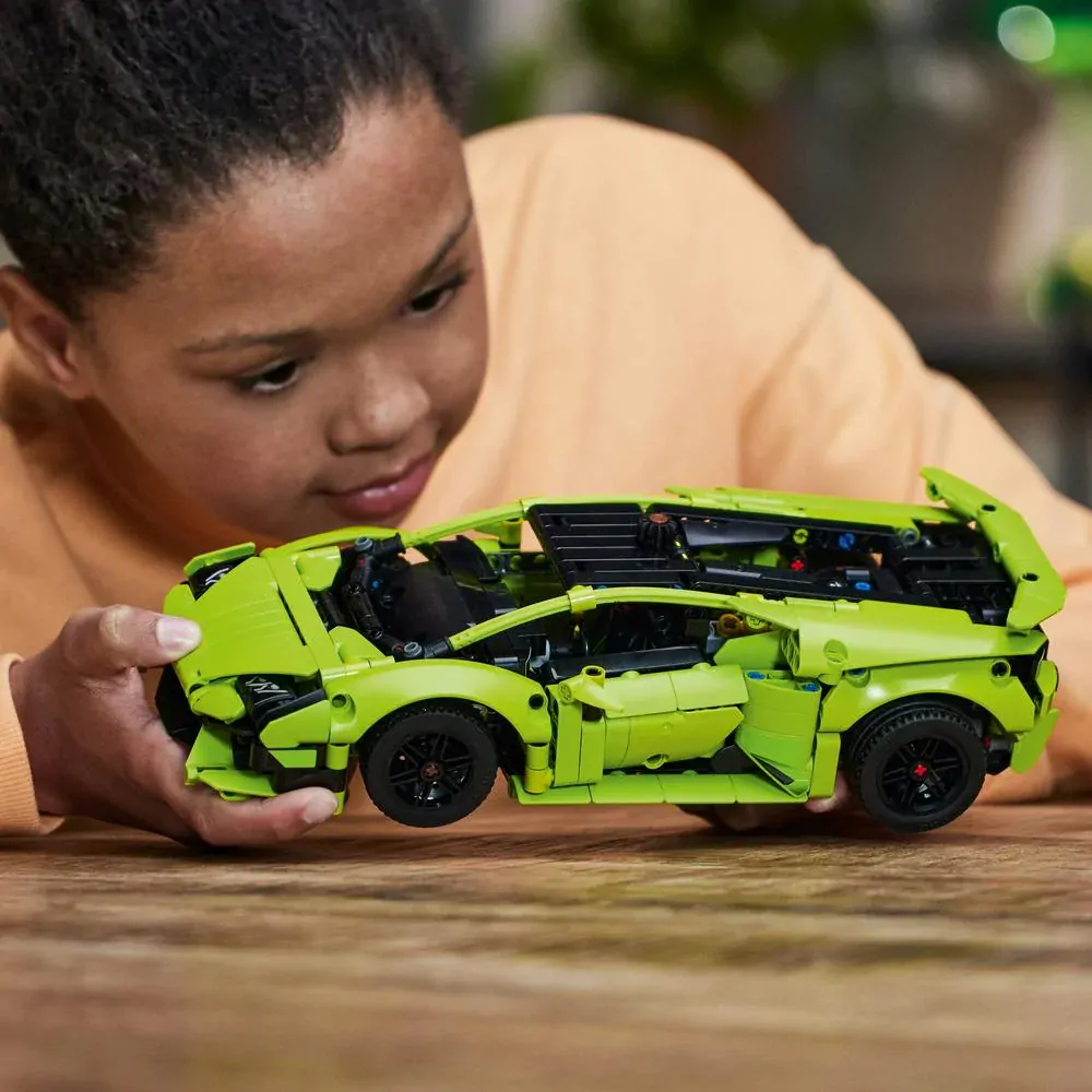 LEGO® TECHNIC 42161 Lamborghini Huracán Tecnica
