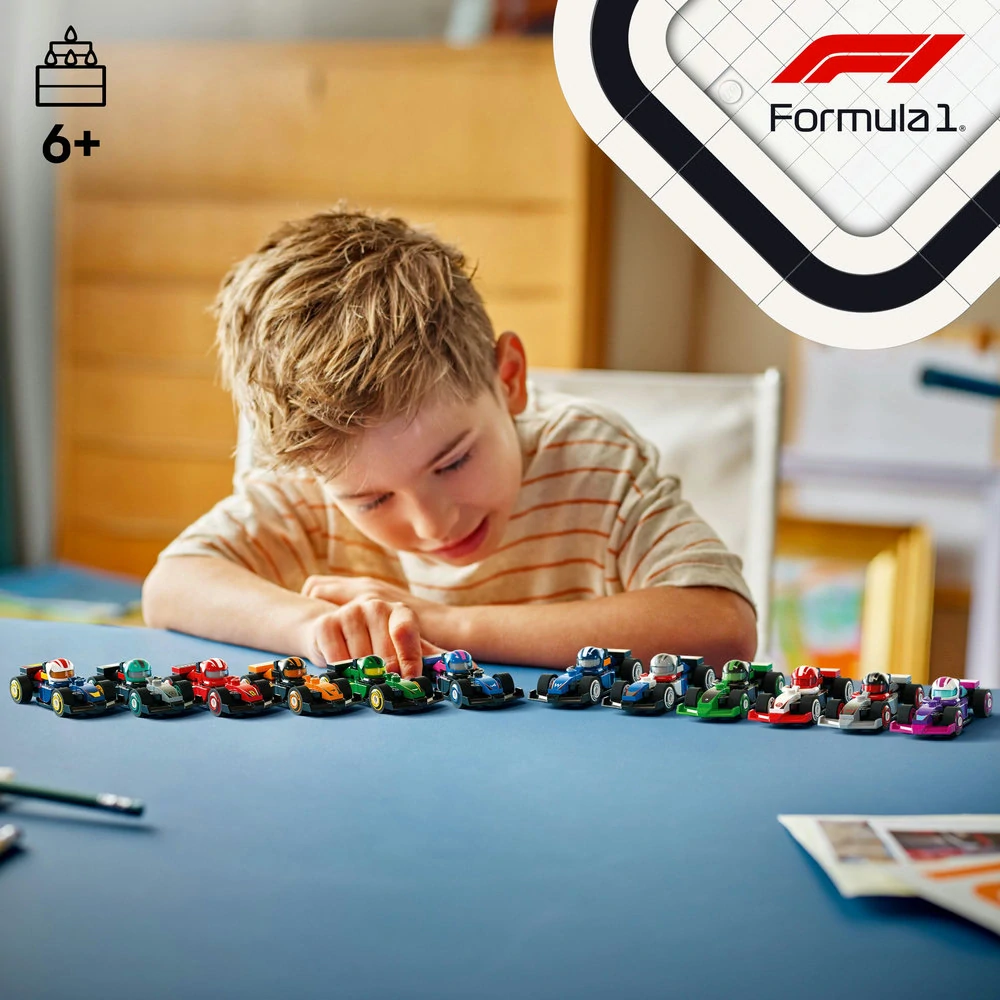 LEGO® 71049 Sběratelské závodní auto F1 - 12 ks série