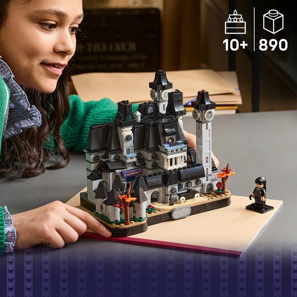 LEGO® WEDNESDAY 76788 Akademie Nevermore