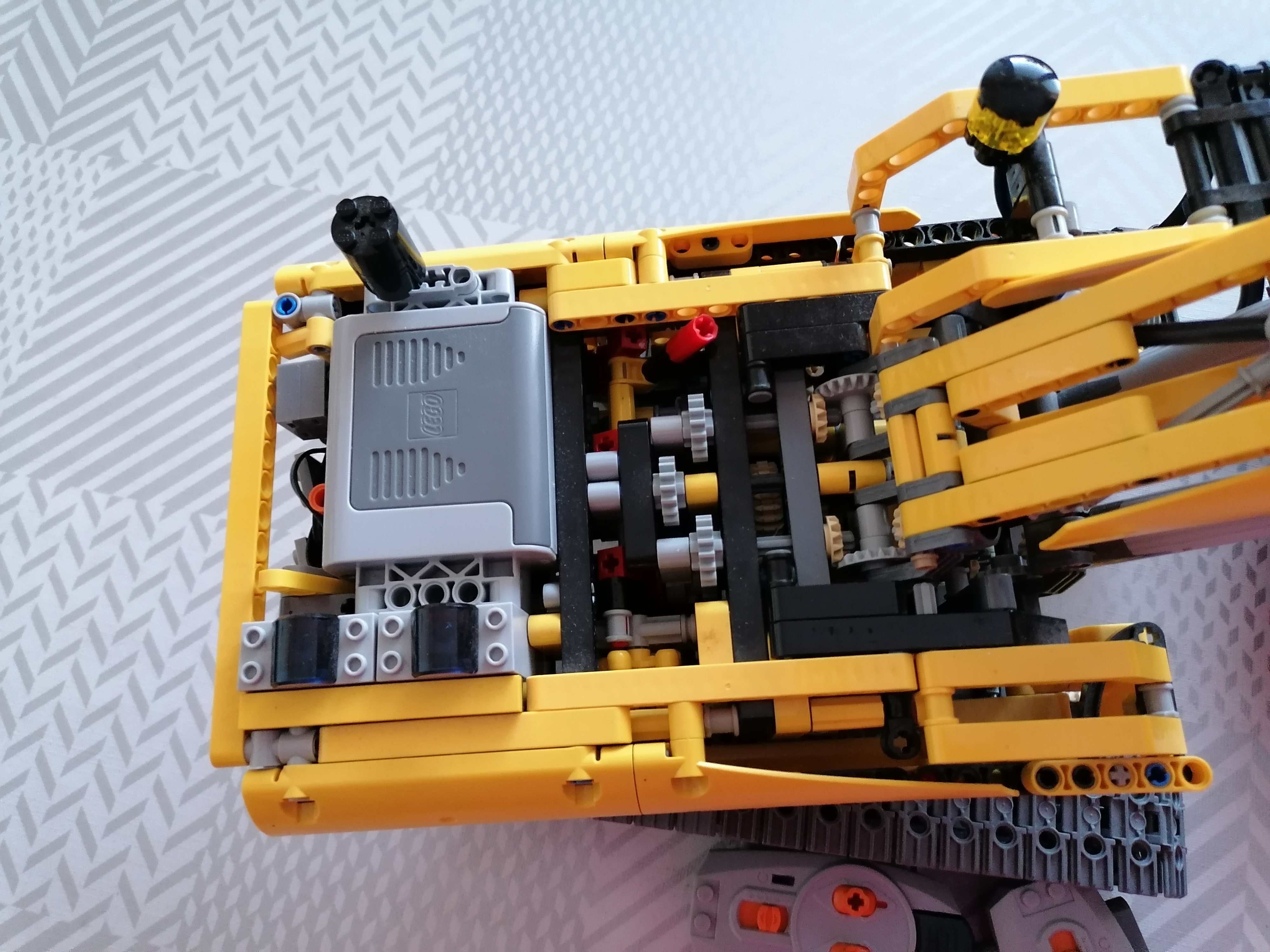 Lego Technic 8043 postavené s návodem