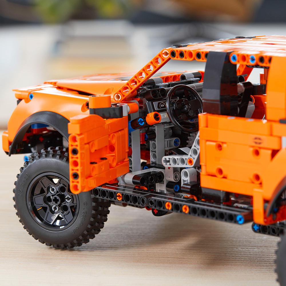 LEGO® TECHNIC 42126 Ford® F-150 Raptor