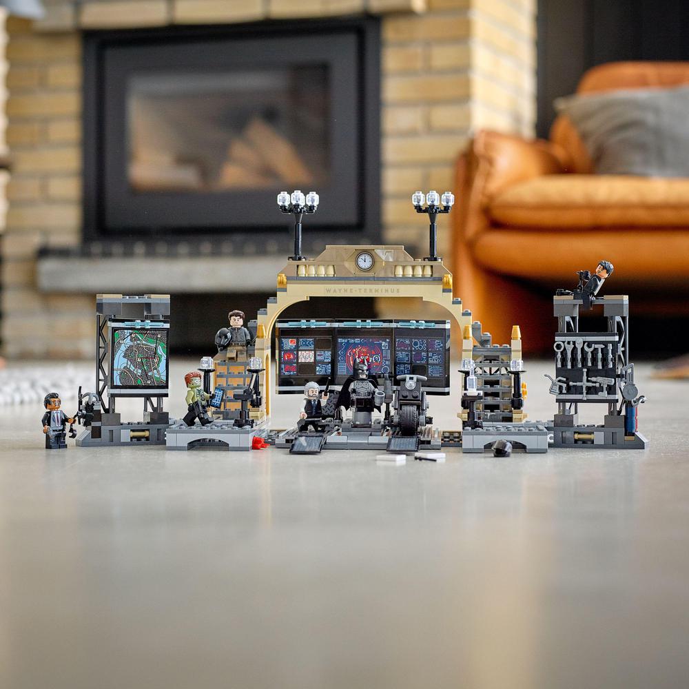 LEGO® DC Batman™ 76183 Batmanova jeskyně: Souboj s Riddlerem
