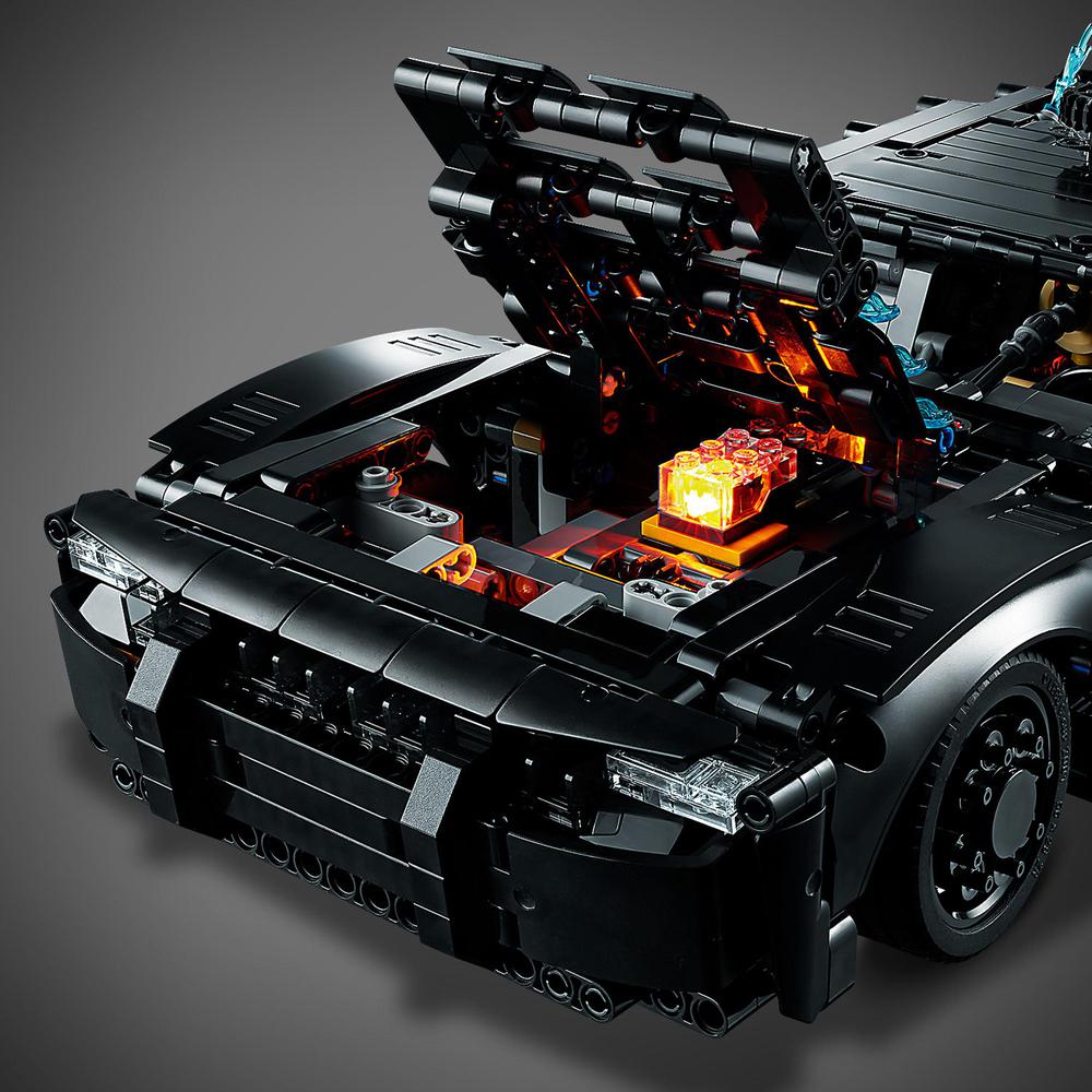 LEGO® TECHNIC 42127 Batman Batmobil