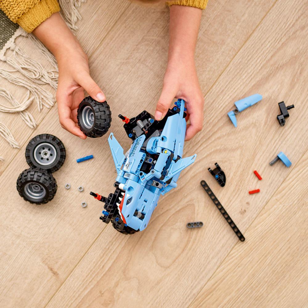 LEGO® TECHNIC 42134 Monster Jam™ Megalodon™