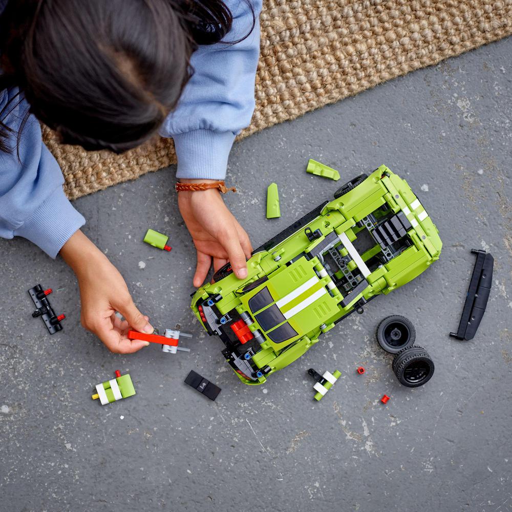 LEGO® TECHNIC 42138 Ford Mustang Shelby® GT500®