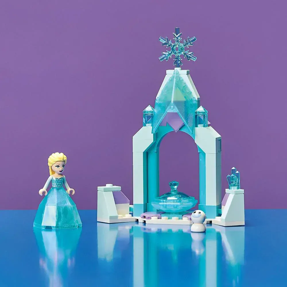 LEGO® Disney 43199 Elsa a zámecké nádvoří