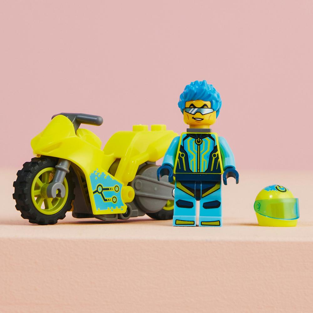 LEGO® CITY 60358 Kaskadérská kybermotorka