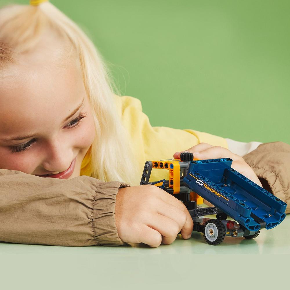 LEGO® TECHNIC 42147 Náklaďák se sklápěčkou