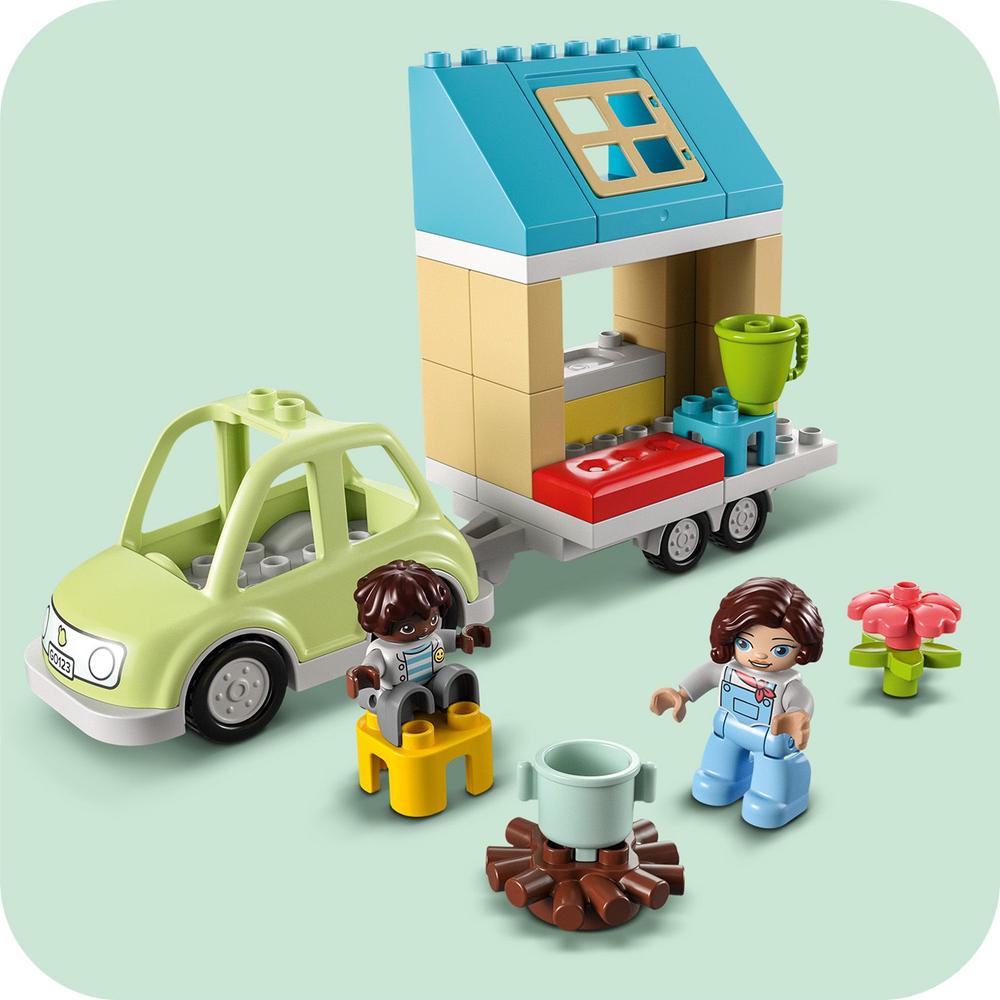 LEGO® DUPLO® 10986 Pojízdný rodinný dům