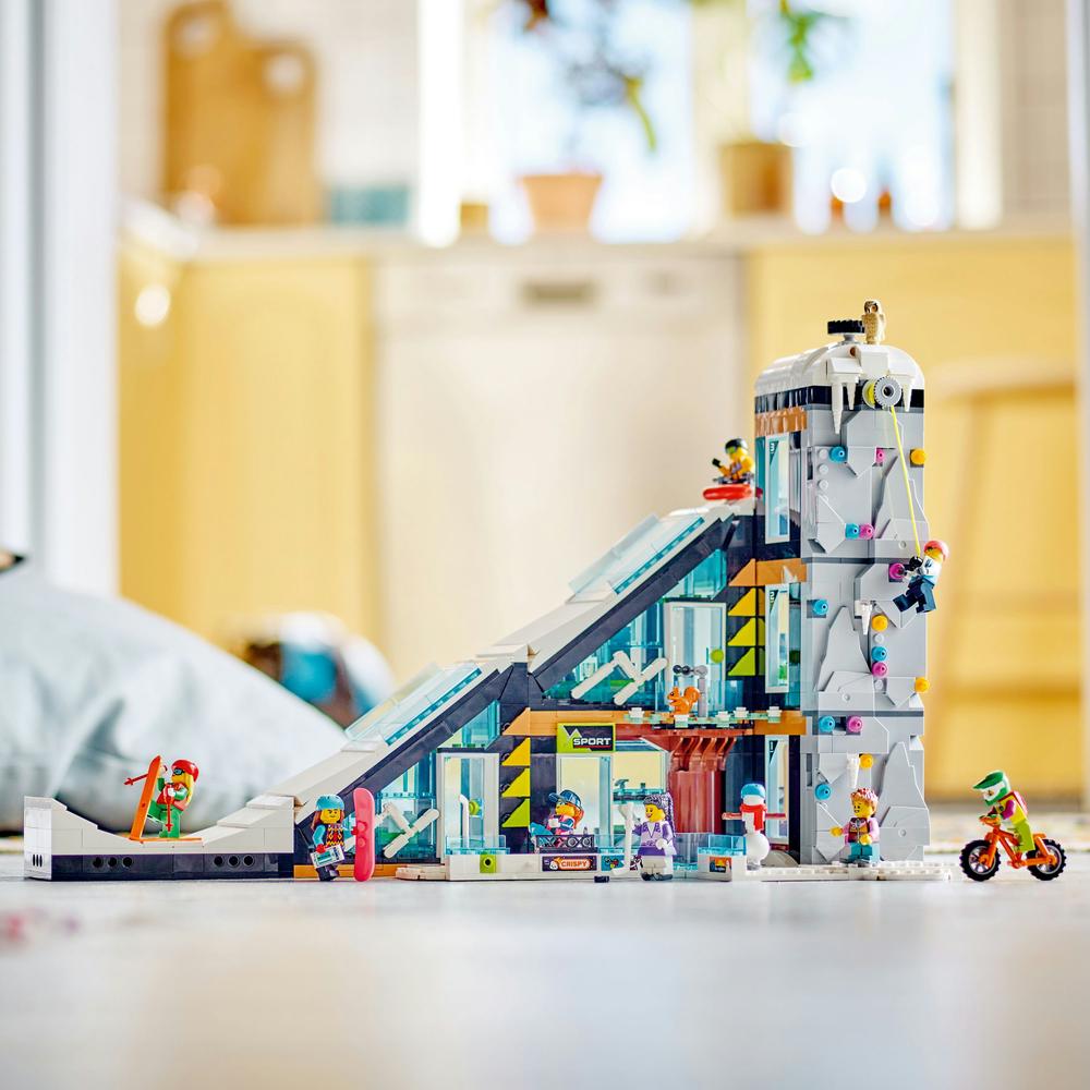 LEGO® CITY 60366 Lyžařský a lezecký areál