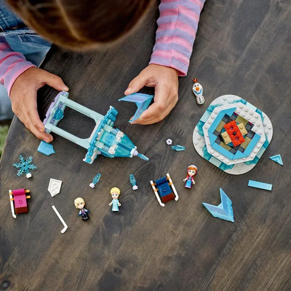 LEGO® Disney 43218 Kouzelný kolotoč Anny a Elsy