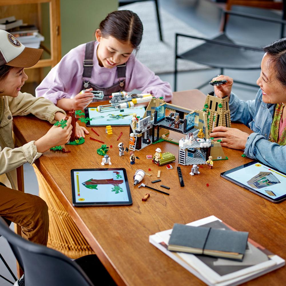 LEGO® Star Wars™ 75365 Základna povstalců na Yavinu 4