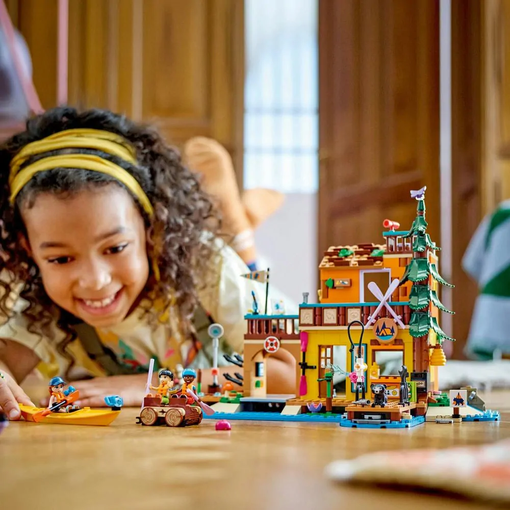 LEGO® Friends 42626 Dobrodružný tábor s vodními sporty - protržená krabice