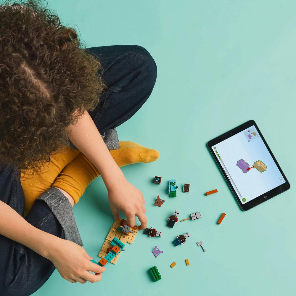 LEGO® Minecraft® 21267 Pouštní hlídka zákeřníků