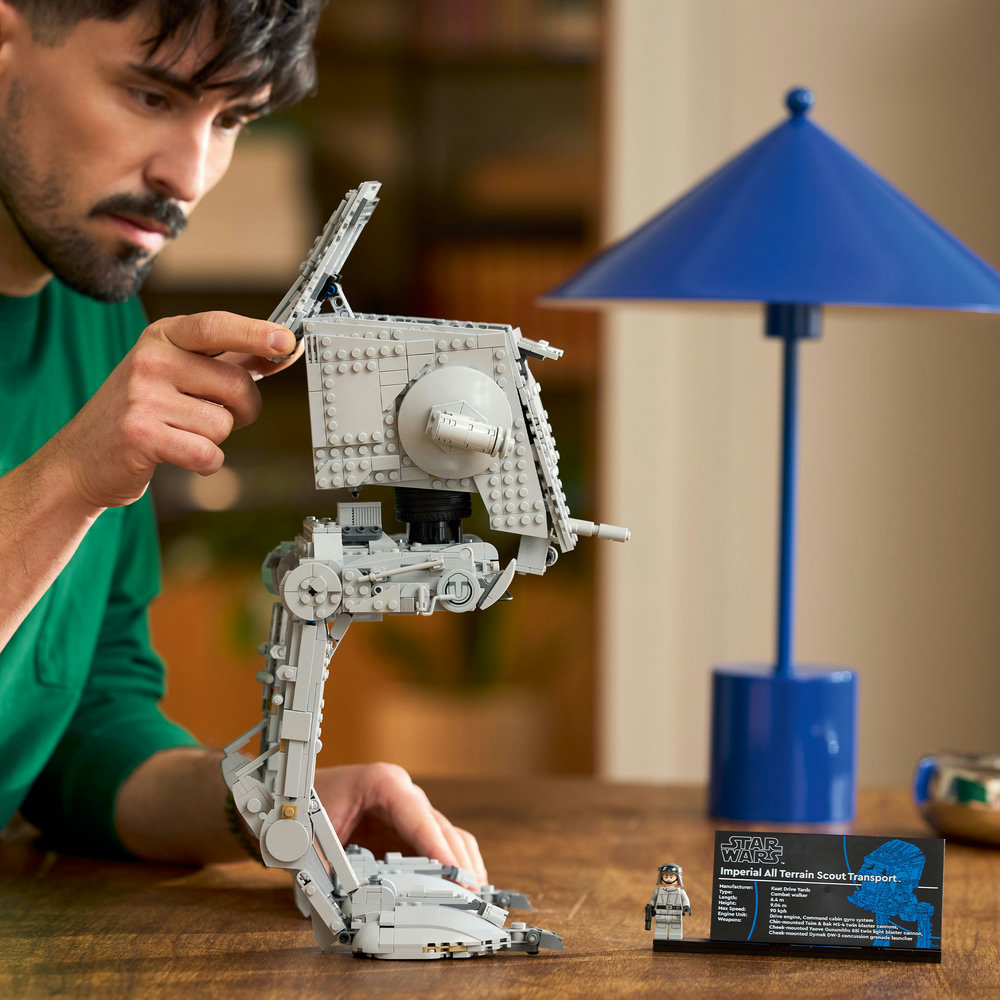 LEGO® Star Wars™ 75417 Chodec AT-ST™
