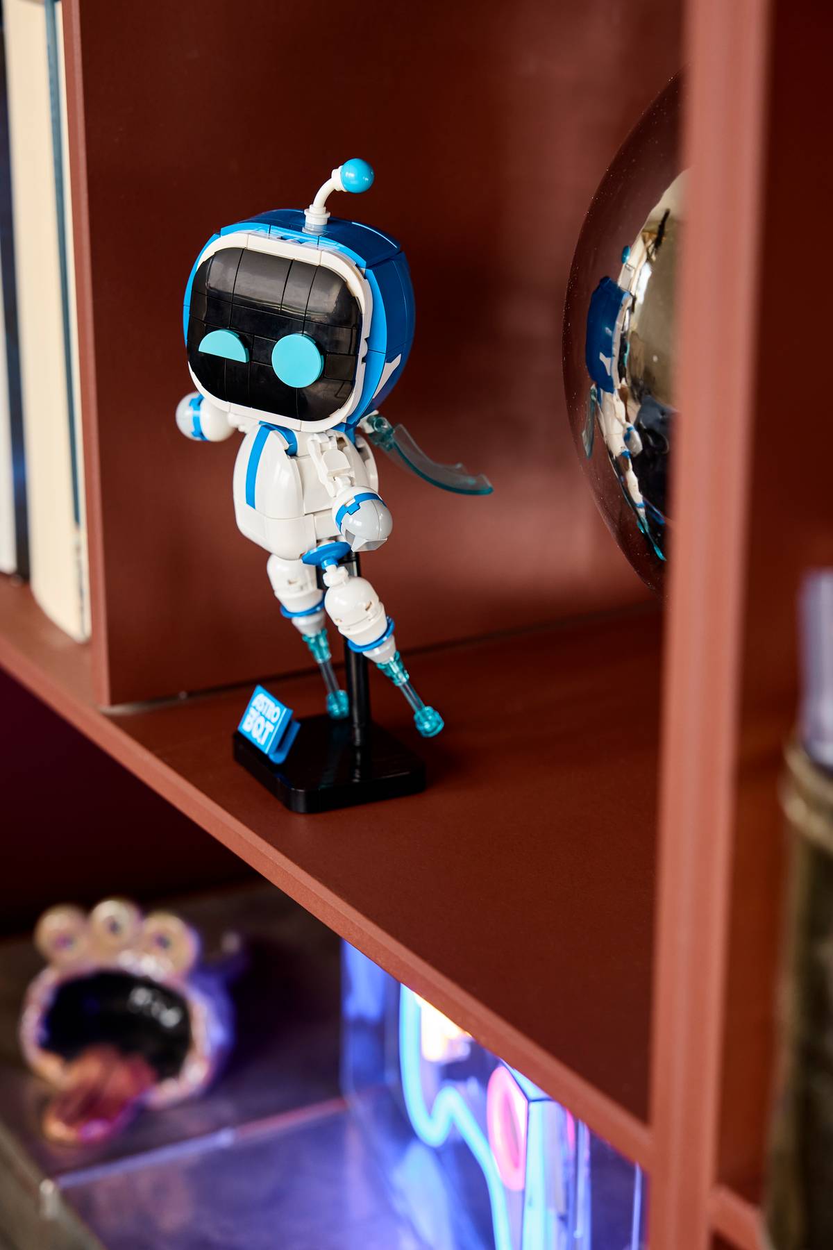 LEGO® 40899 Astro Bot™
