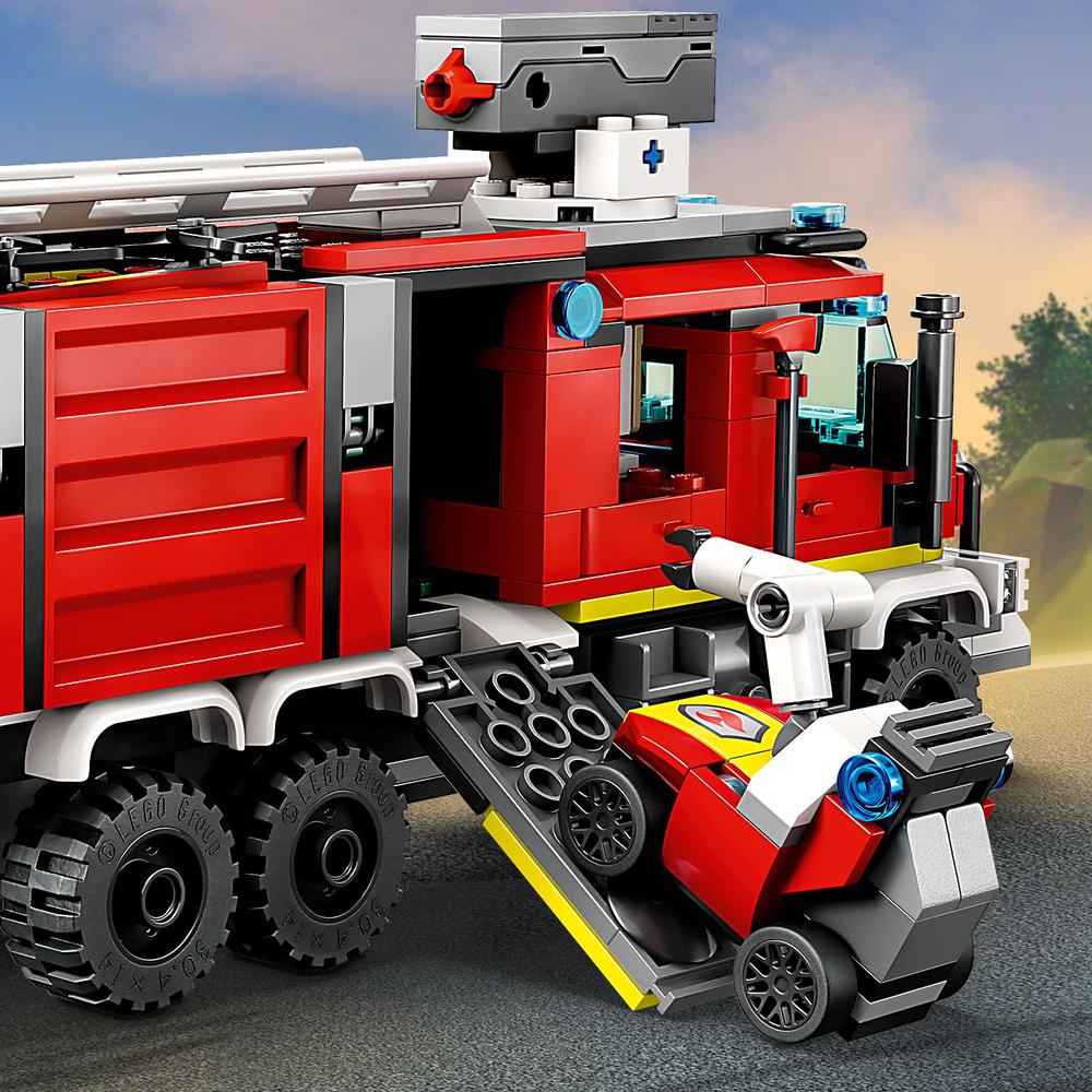 LEGO® CITY 60374 Velitelský vůz hasičů - poničený box