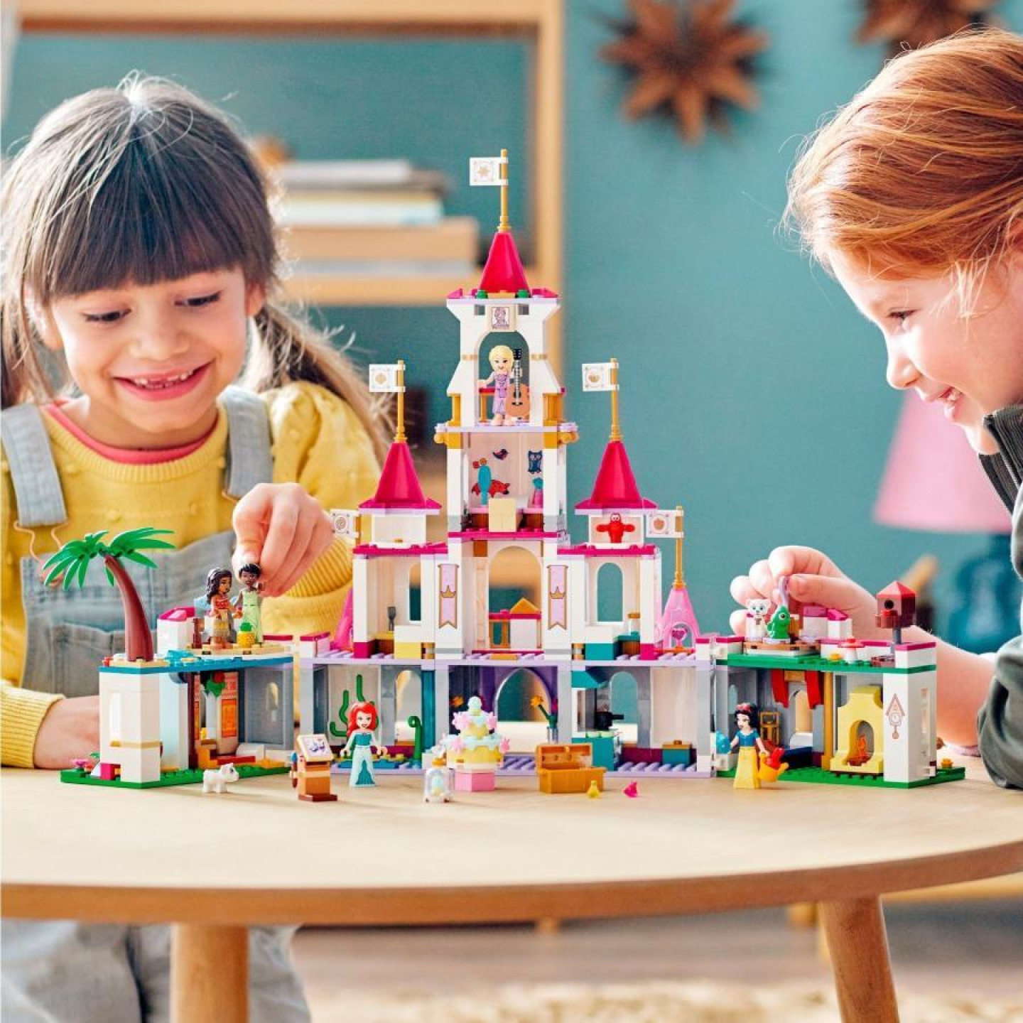 LEGO® Disney 43205 Nezapomenutelná dobrodružství na zámku