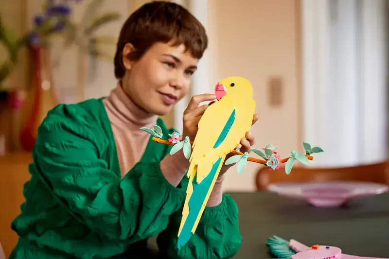 LEGO® Art 31211 Kolekce zvířat papouška ary