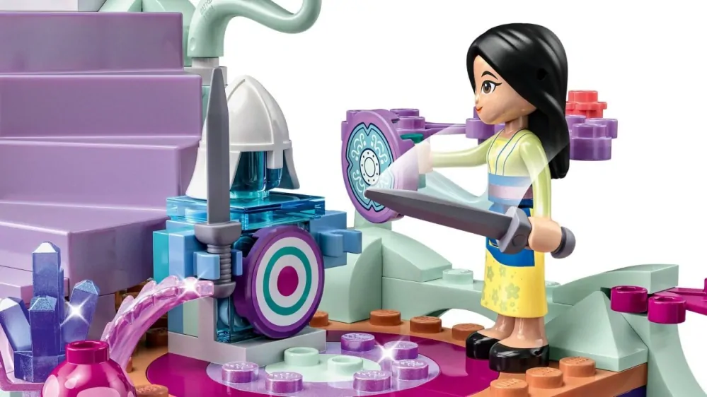LEGO® Disney 43215 Kouzelný domek na stromě
