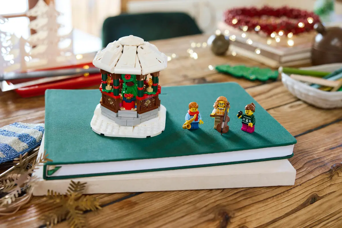LEGO 40778 - ZIMNÍ ALTÁN Winter Gazebo