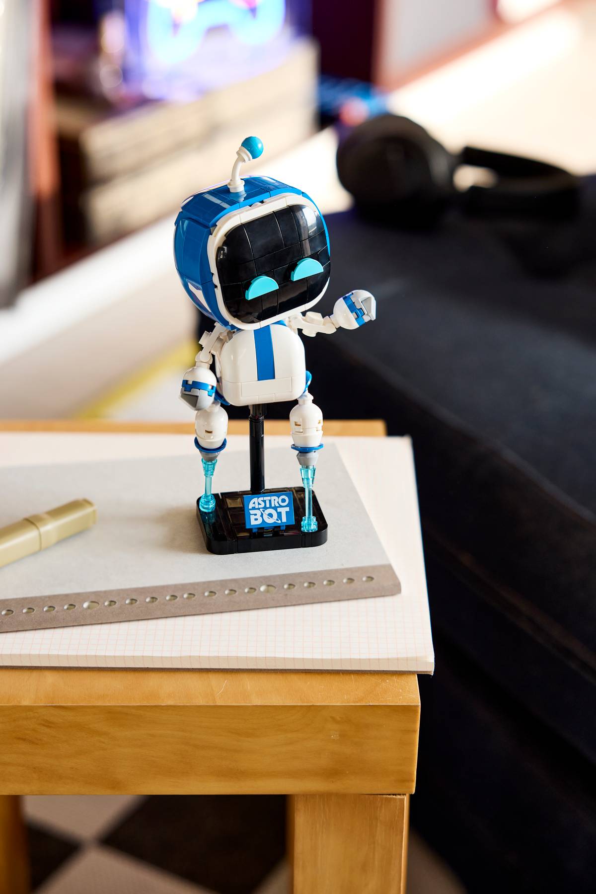 LEGO® 40899 Astro Bot™