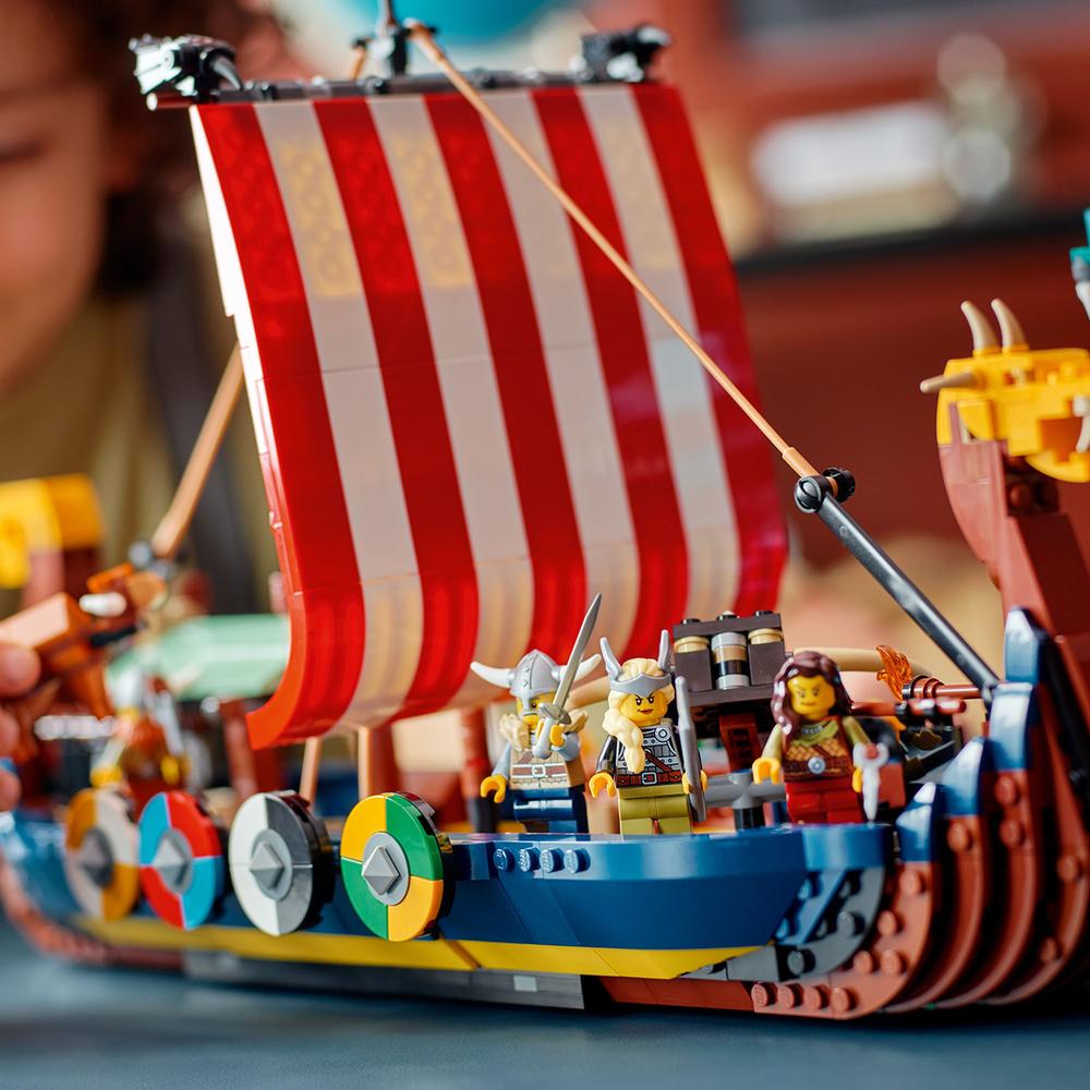 LEGO® Creator 31132 Vikingská loď a mořský had