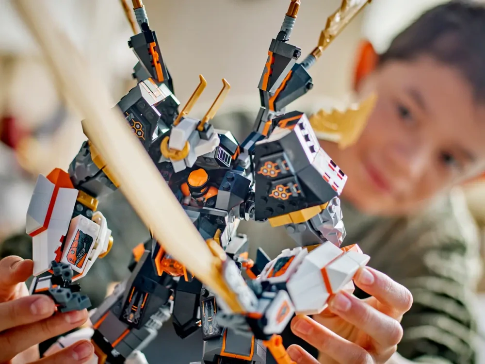 LEGO® NINJAGO® 71821 Coleův titanový dračí oblek