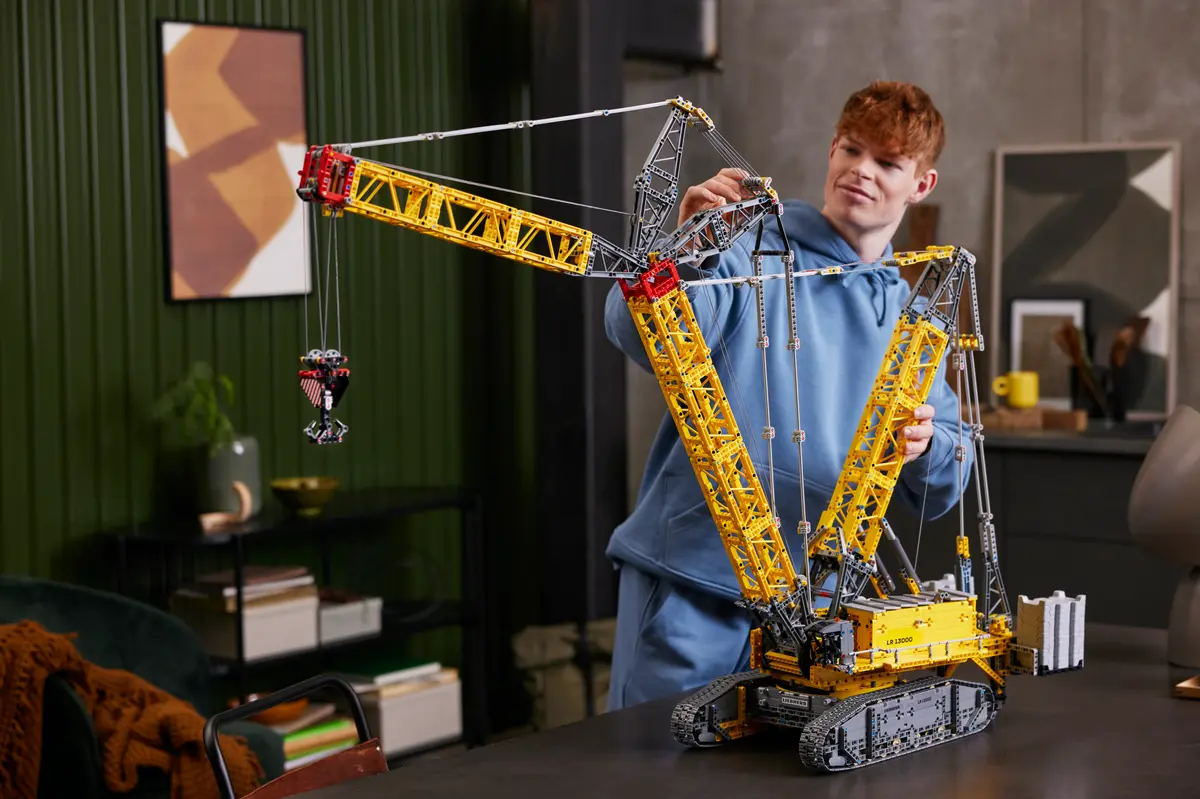 LEGO® Technic 42146 Pásový jeřáb Liebherr LR 13000