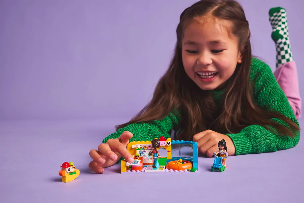 LEGO® Friends 42645 Pokojíček Aliyiny sestřičky