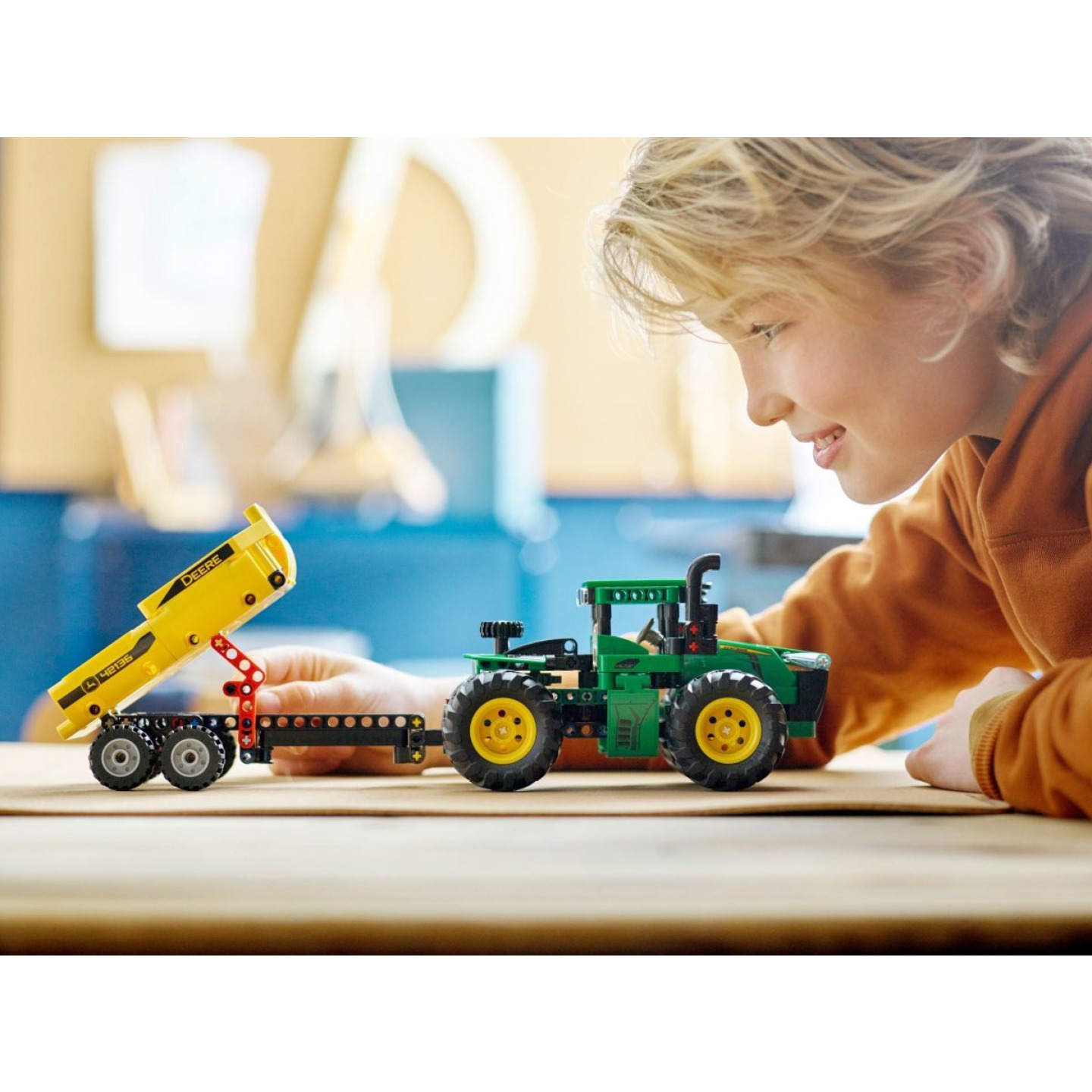 LEGO® TECHNIC 42136 John Deere 9620R 4WD Tractor