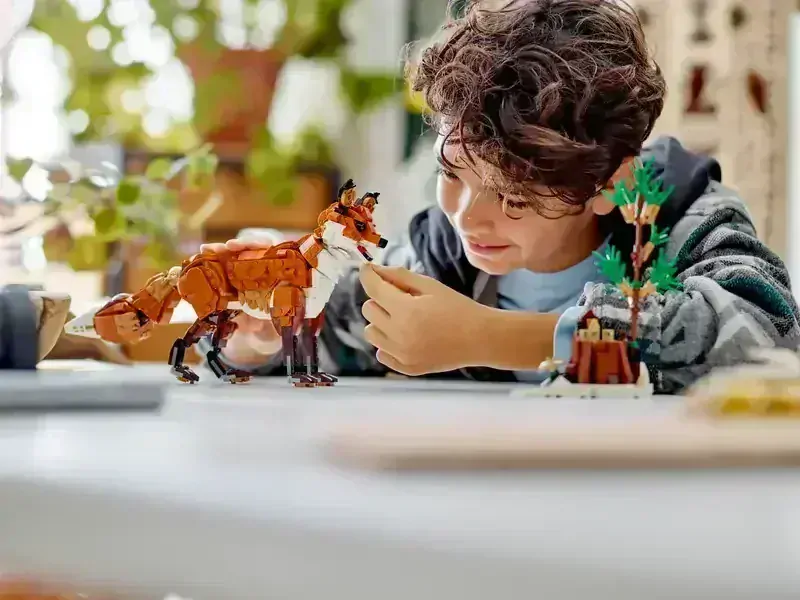 LEGO® Creator 31154 Zvířátka z lesa: Liška obecná