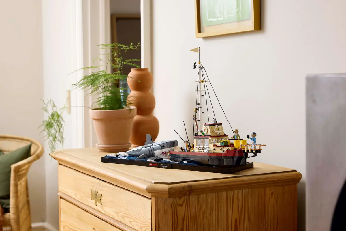 LEGO® Ideas 21350 Čelisti