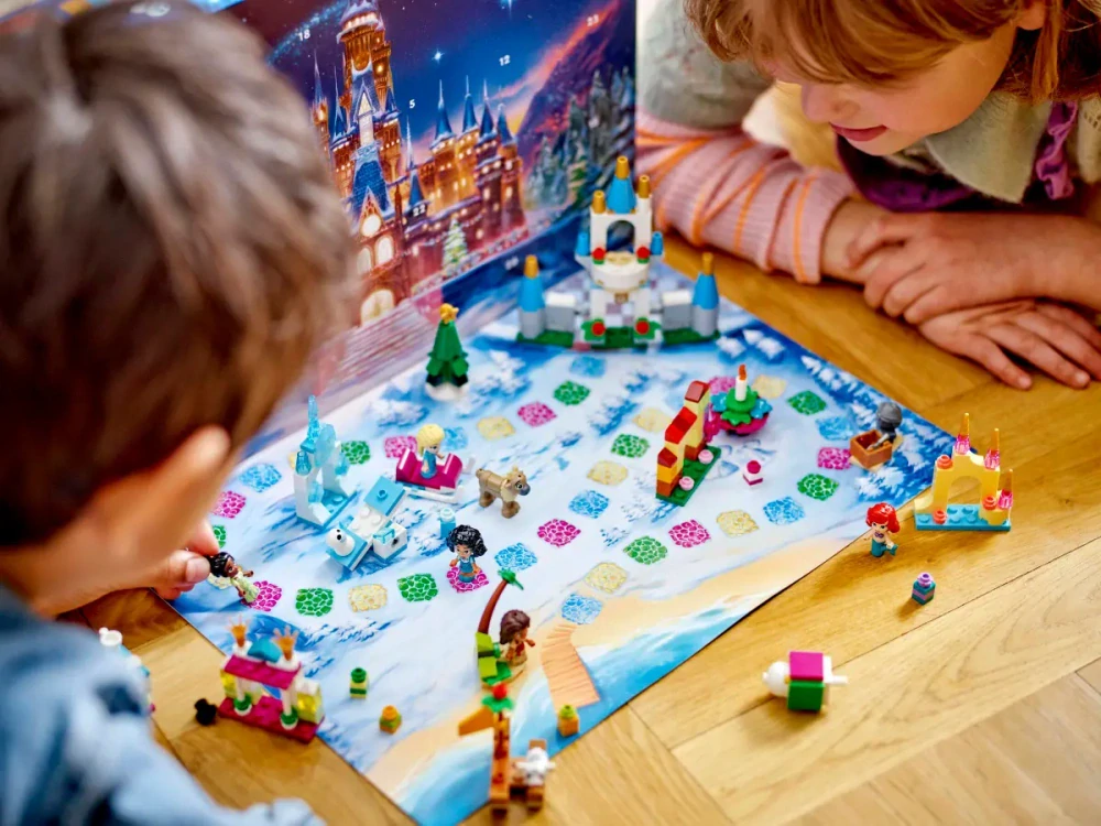LEGO® Disney 43253 Adventní kalendář 2024